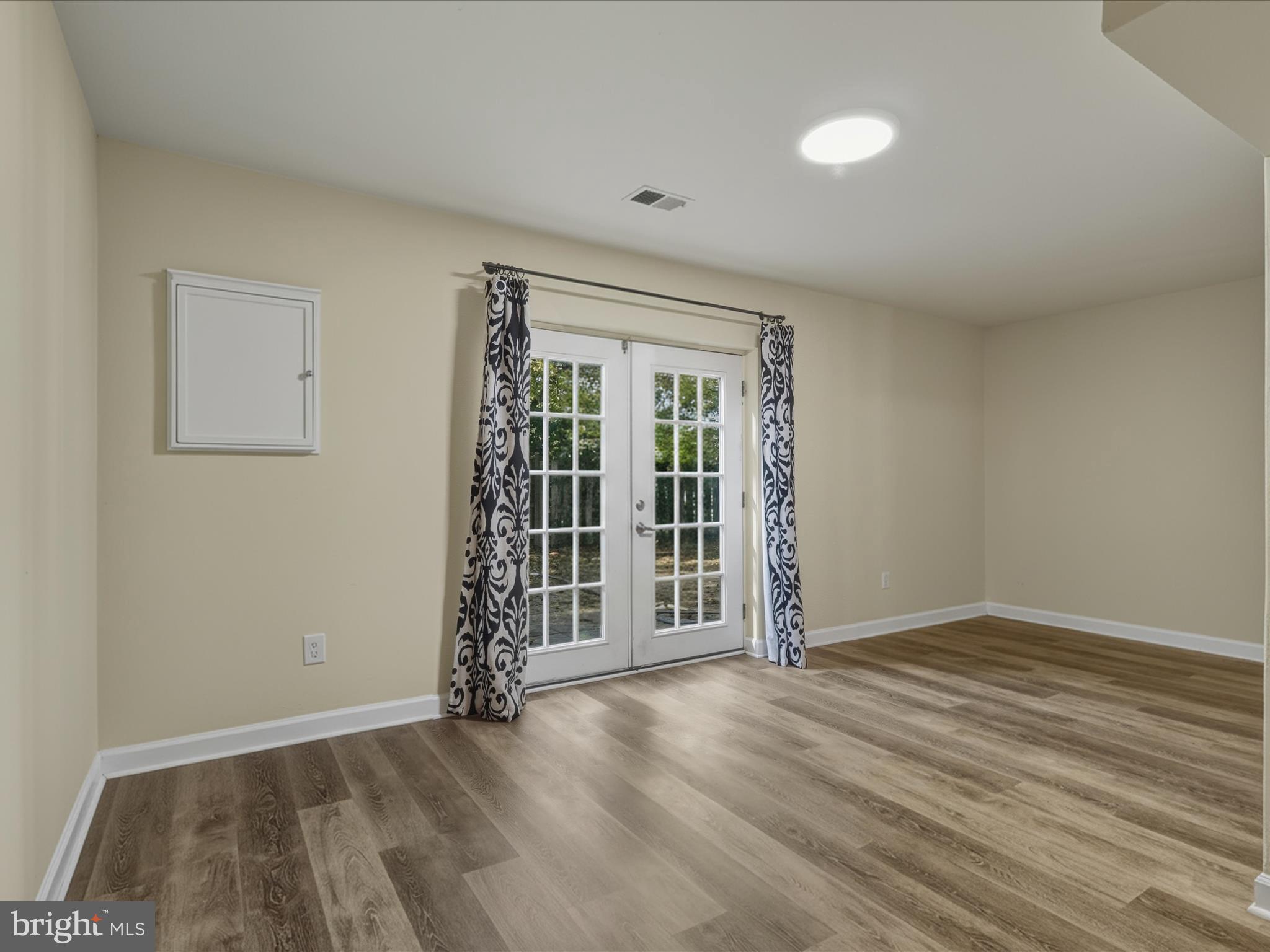 9816 PEBBLE WEIGH COURT