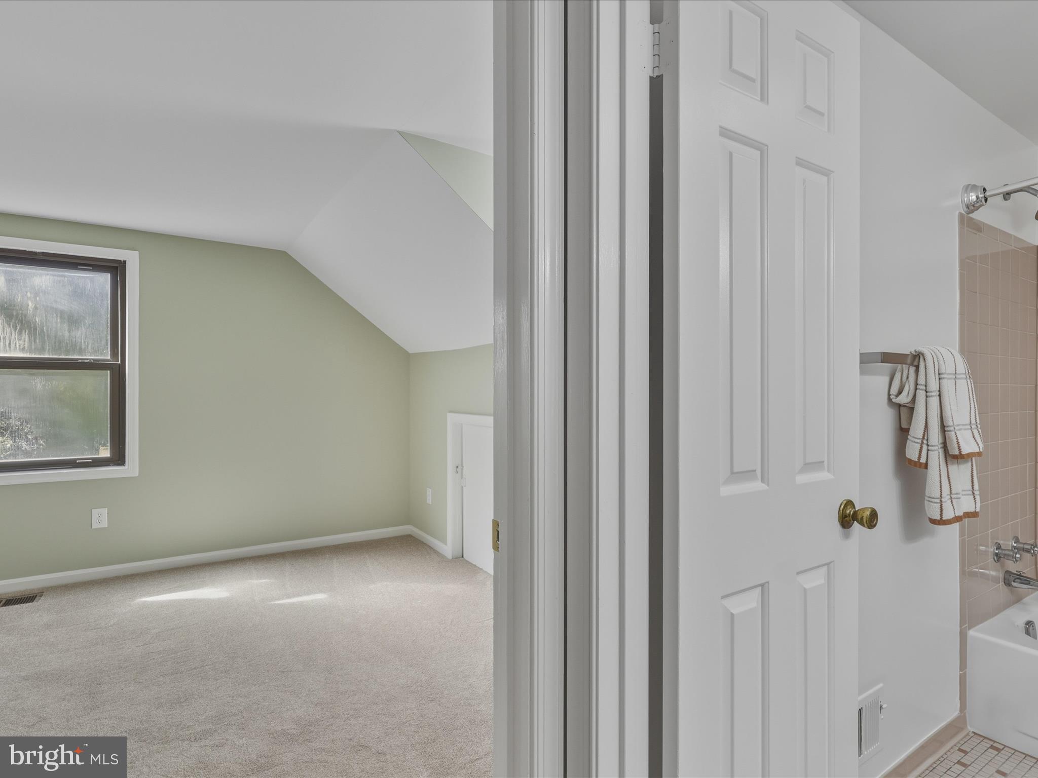 9816 PEBBLE WEIGH COURT