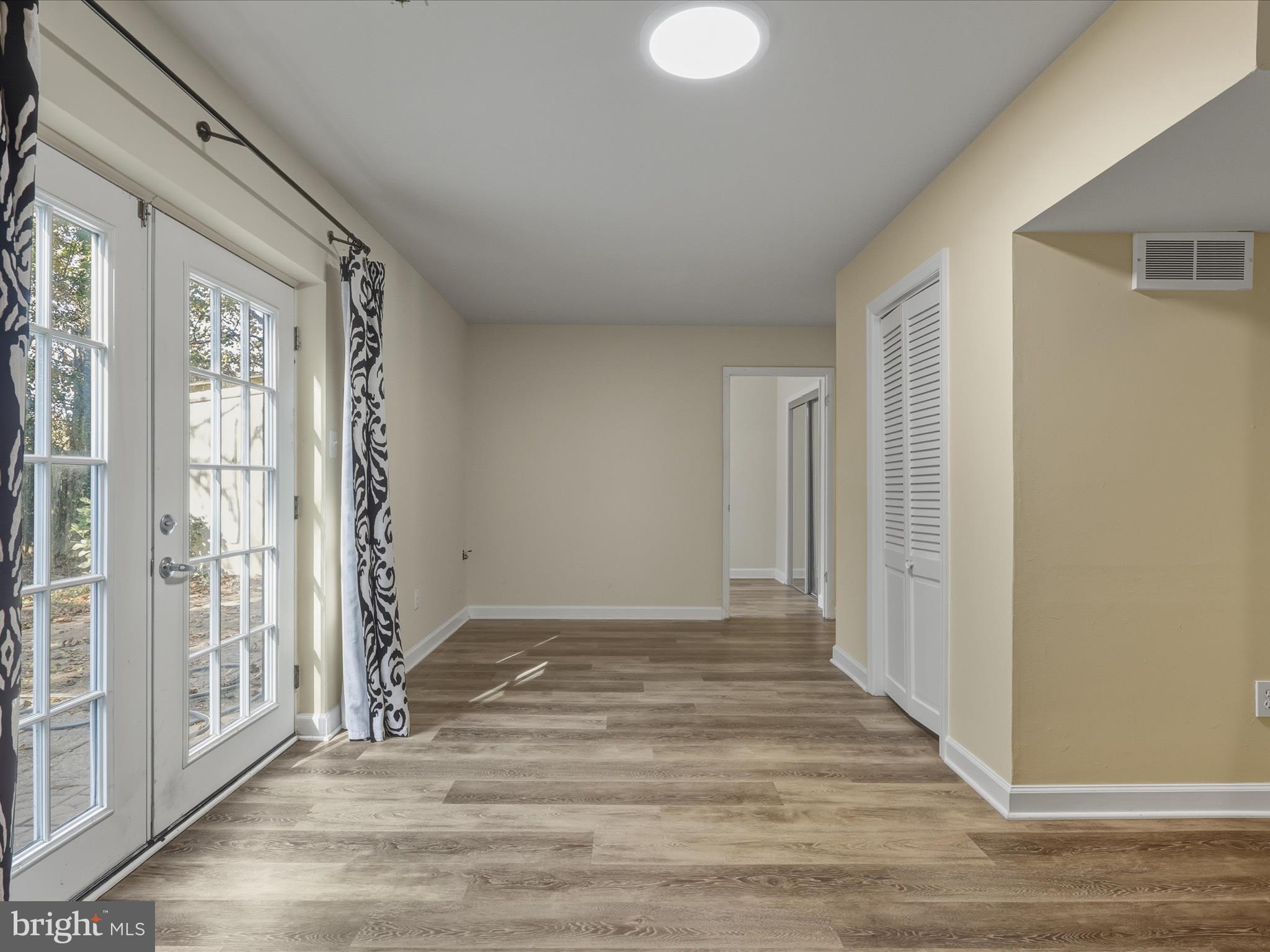 9816 PEBBLE WEIGH COURT