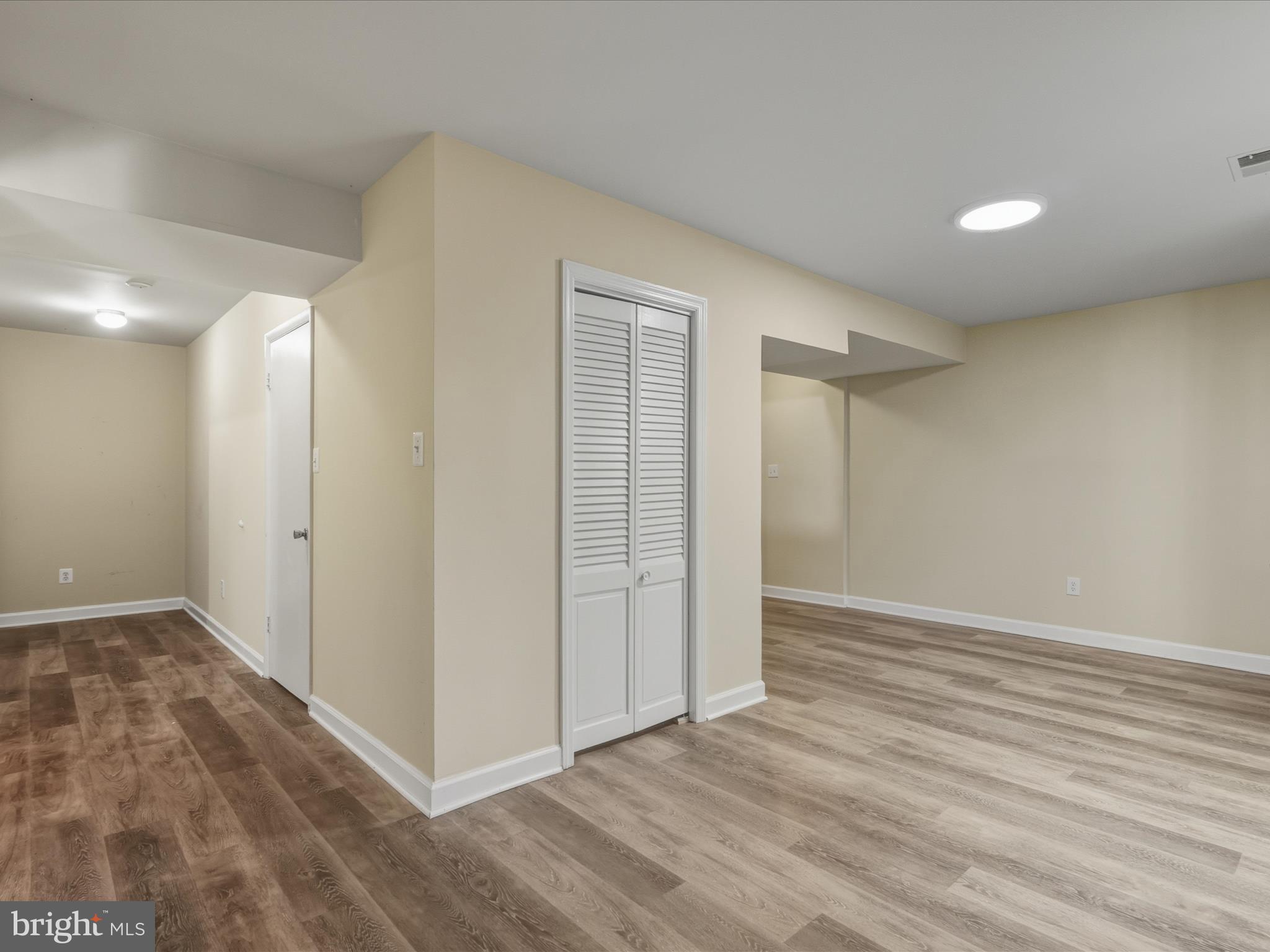 9816 PEBBLE WEIGH COURT