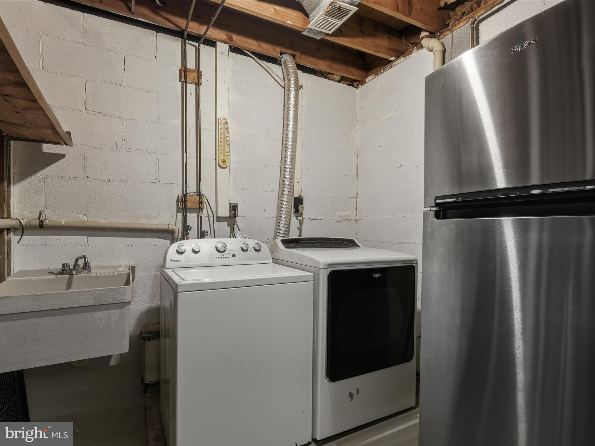 9816 PEBBLE WEIGH COURT