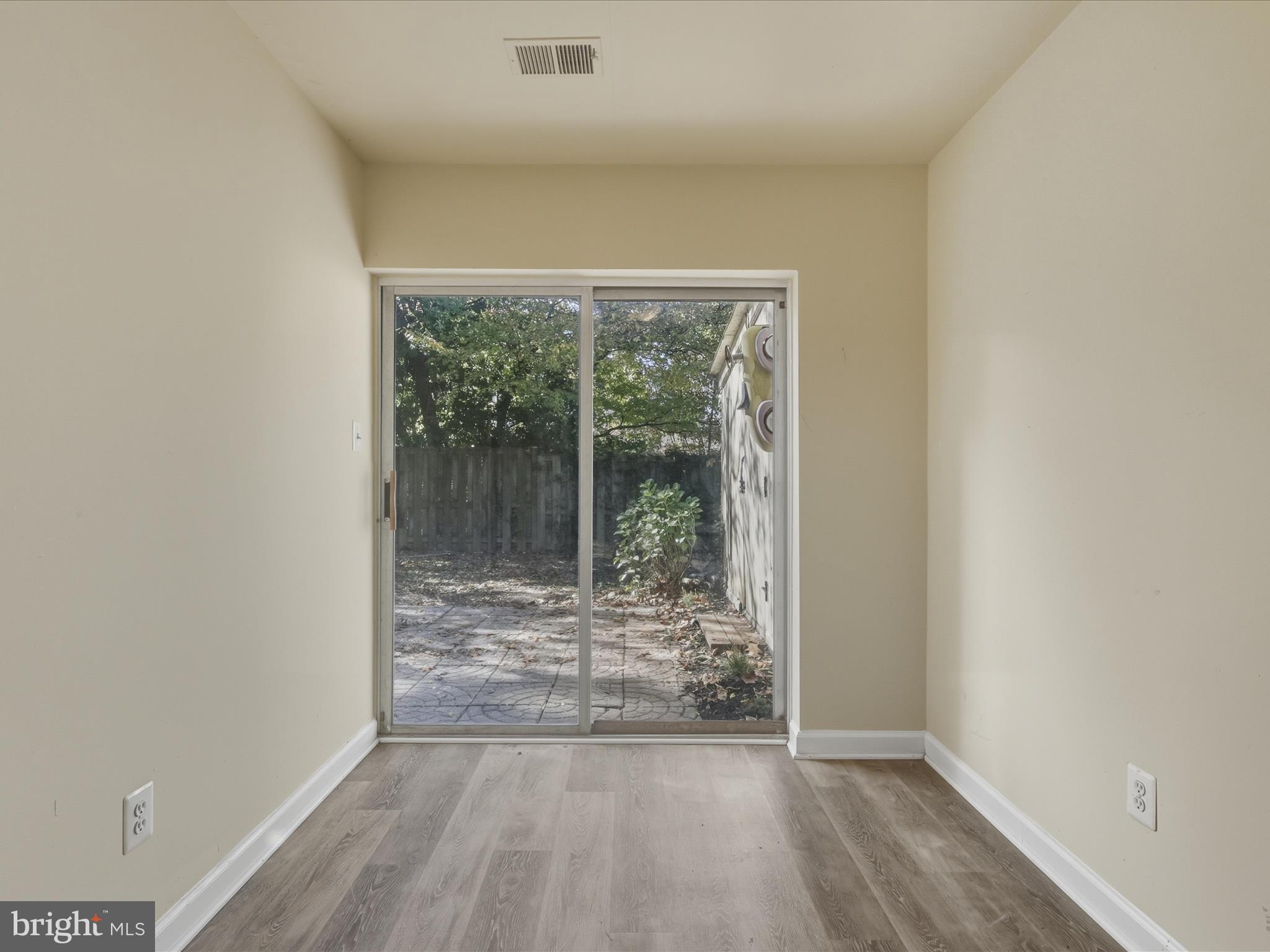 9816 PEBBLE WEIGH COURT