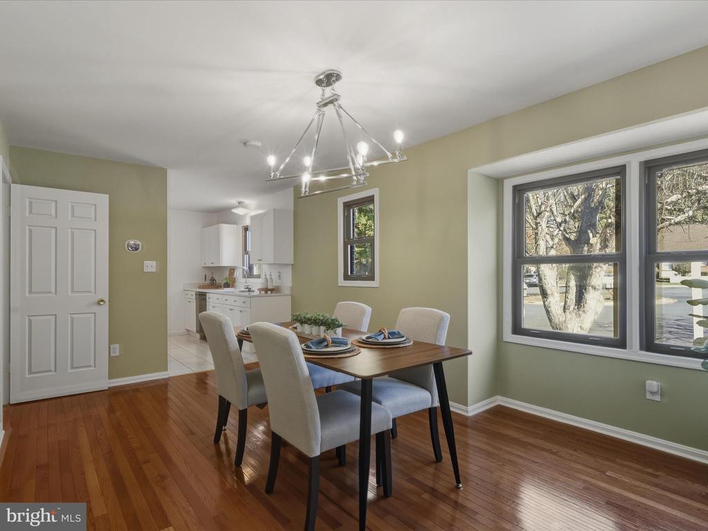 9816 PEBBLE WEIGH COURT