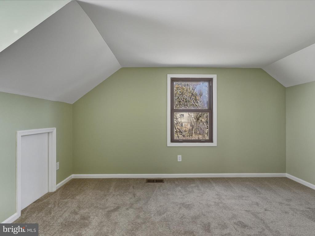 9816 PEBBLE WEIGH COURT