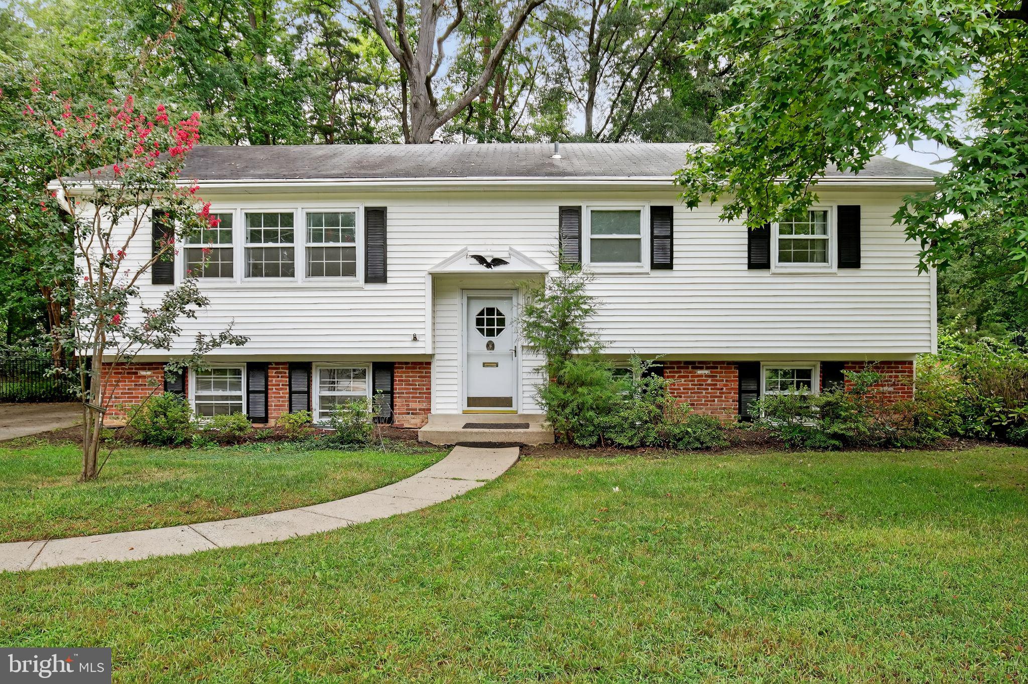 1704 COOL SPRING DRIVE