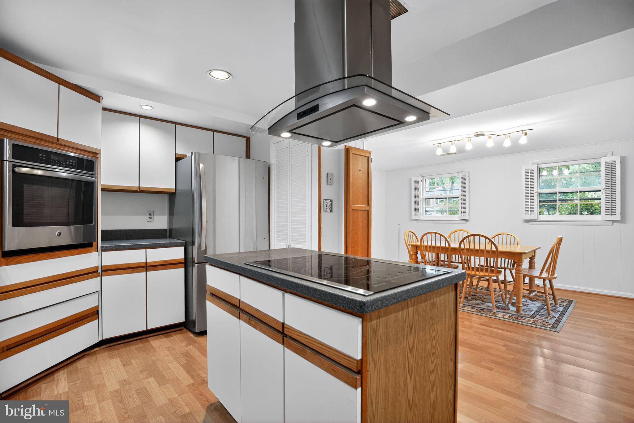 1704 COOL SPRING DRIVE