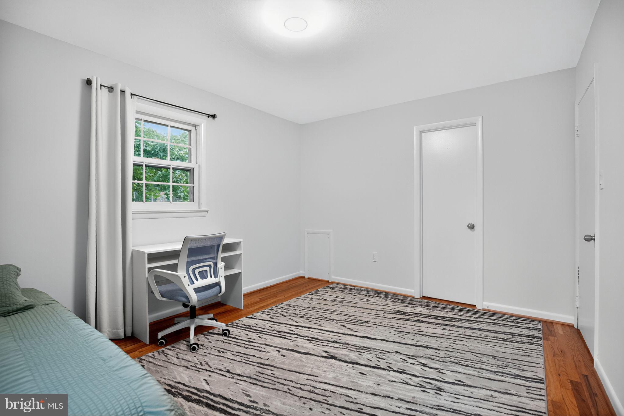 1704 COOL SPRING DRIVE