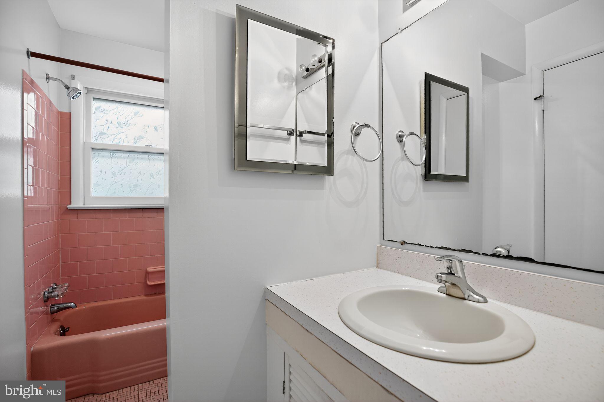 1704 COOL SPRING DRIVE