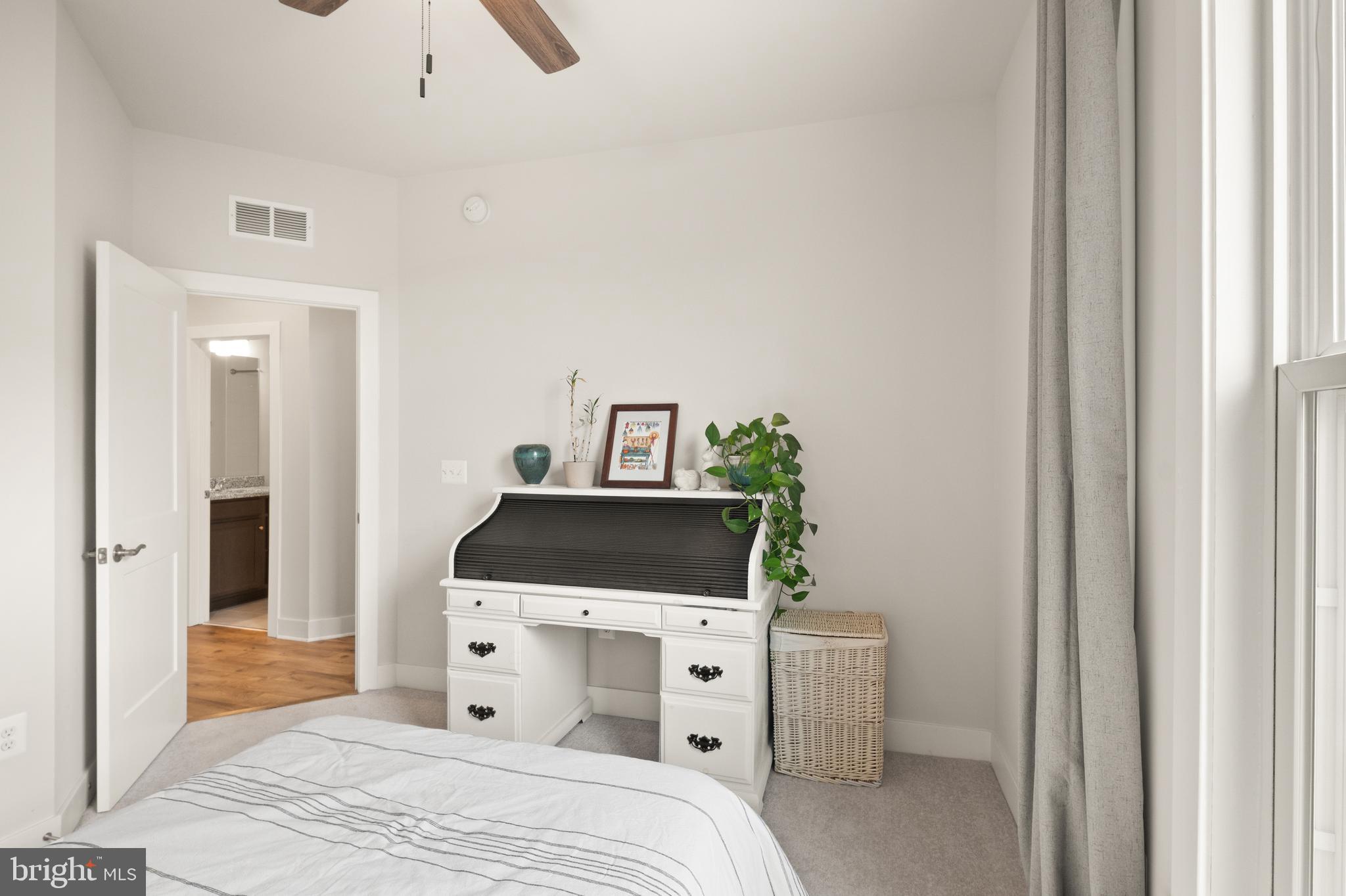 2495 LIBERTY LOOP