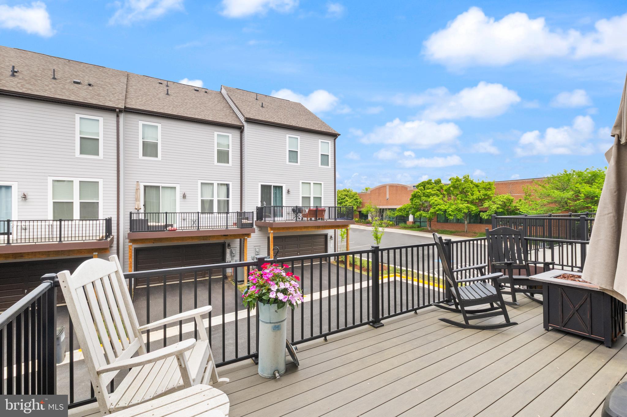 2495 LIBERTY LOOP