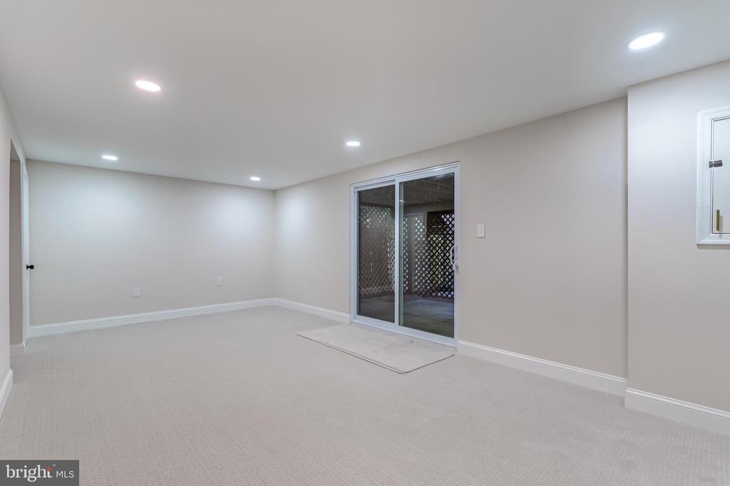 5408 BROMYARD COURT