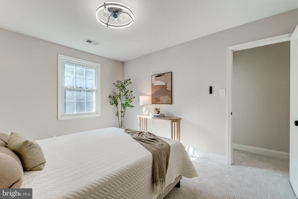 5408 BROMYARD COURT