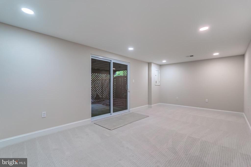 5408 BROMYARD COURT
