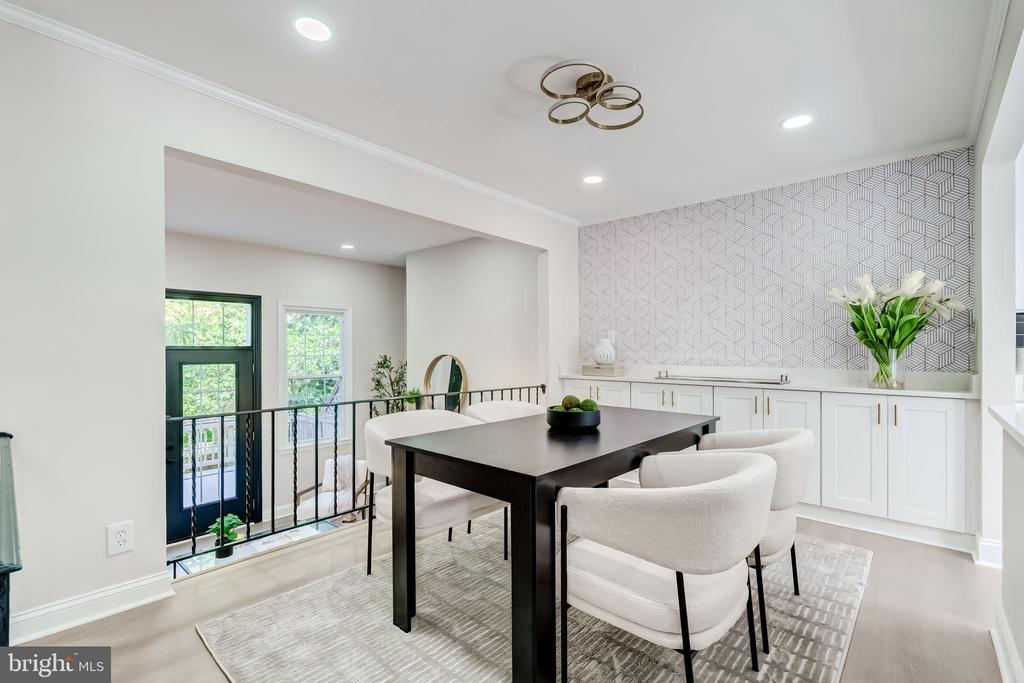5408 BROMYARD COURT