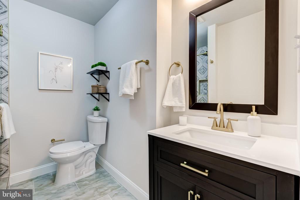 5408 BROMYARD COURT