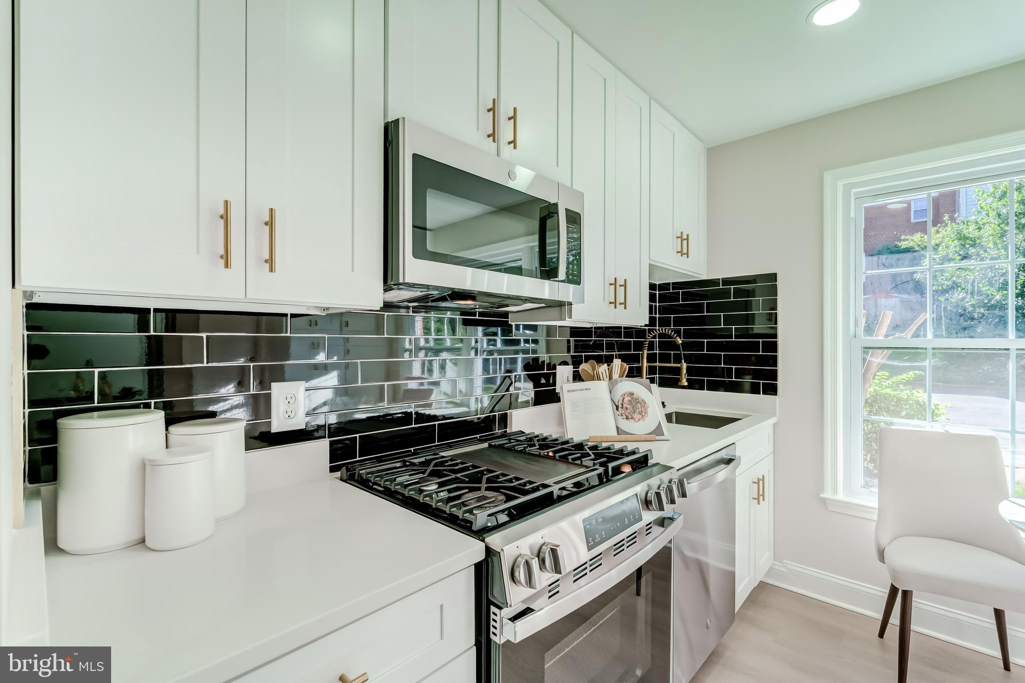 5408 BROMYARD COURT