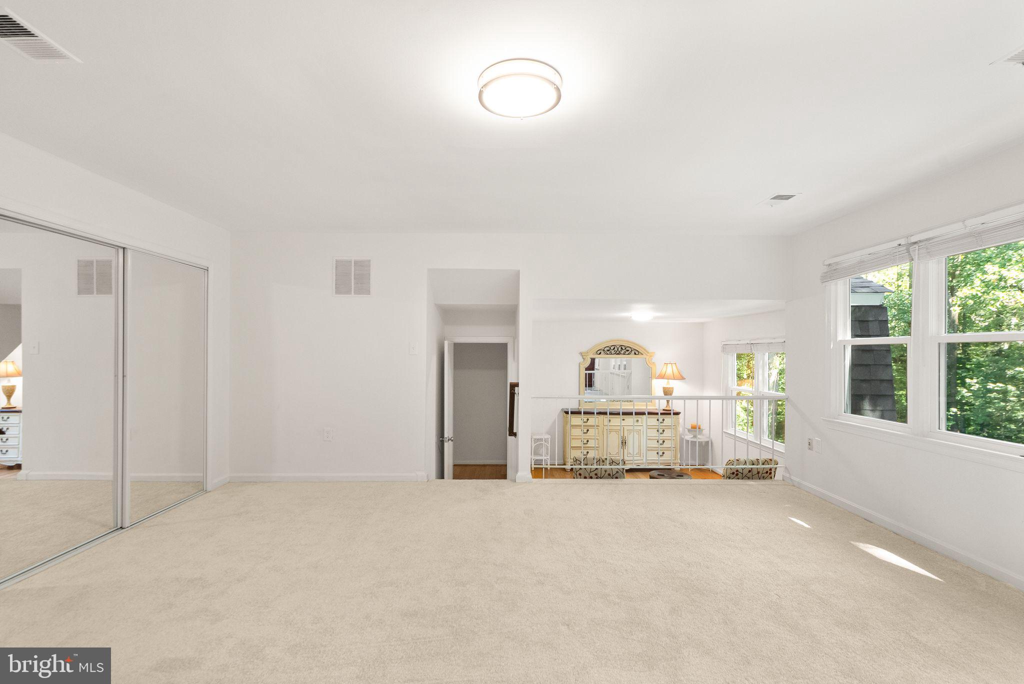 5305 HEXAGON PLACE