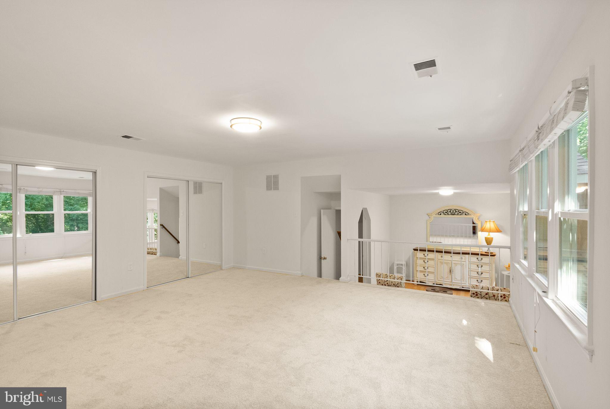 5305 HEXAGON PLACE
