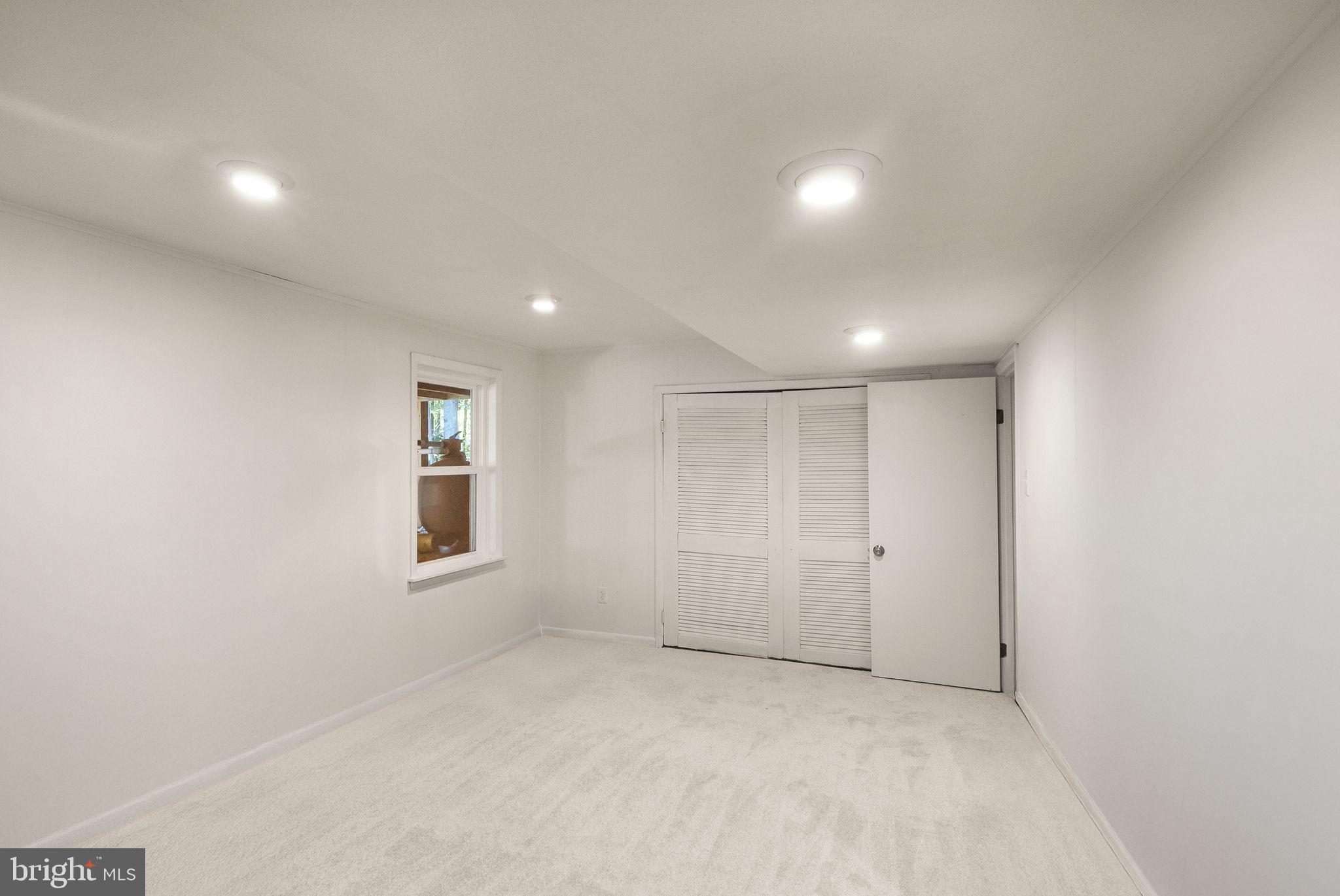 5305 HEXAGON PLACE