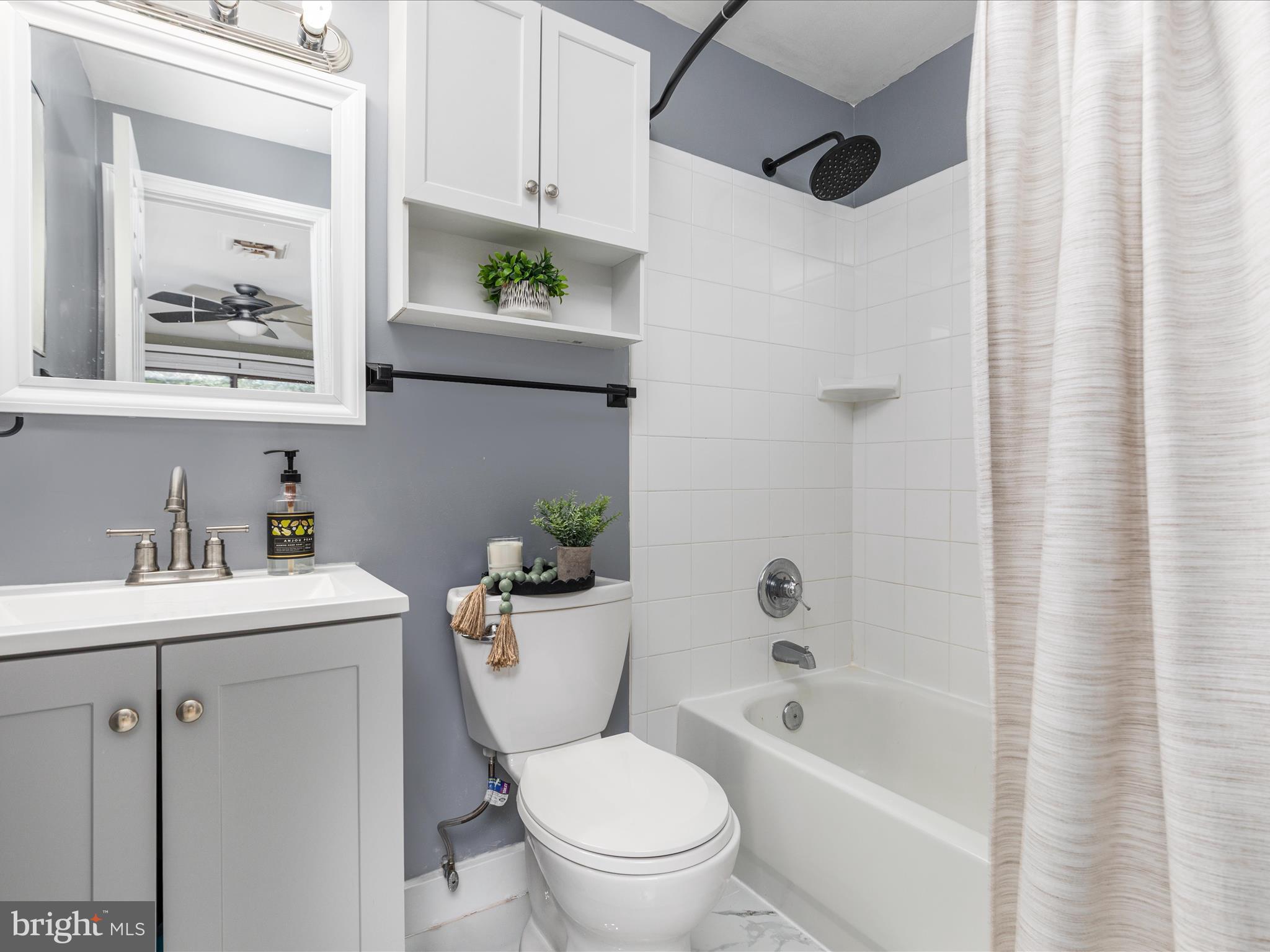 1513 MILLIKENS BEND ROAD