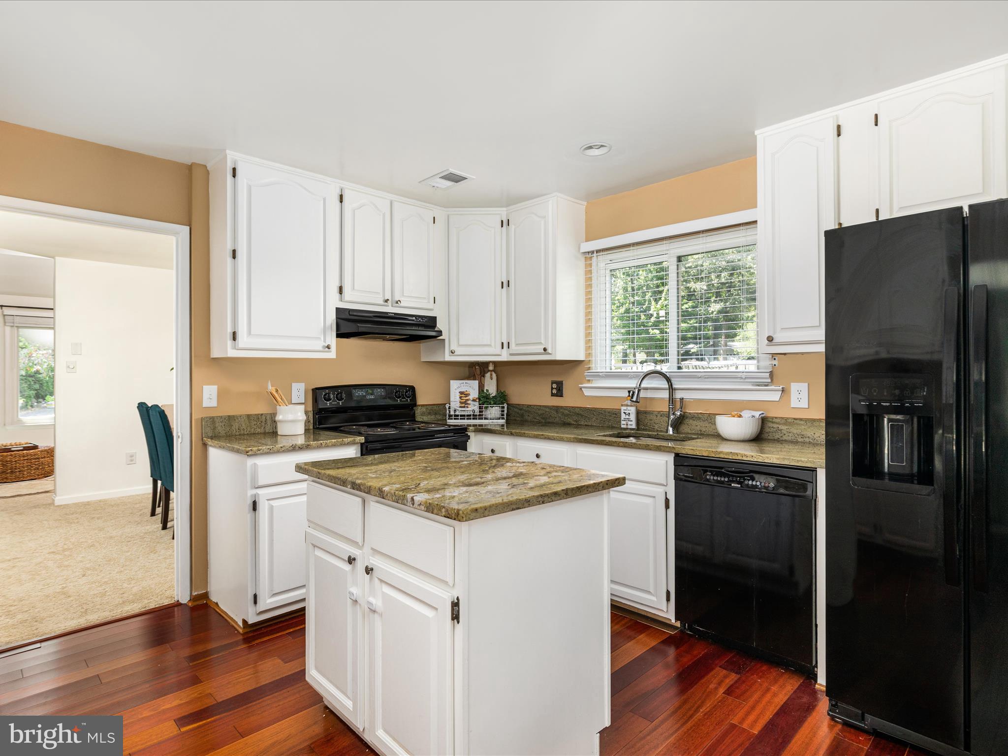 1513 MILLIKENS BEND ROAD