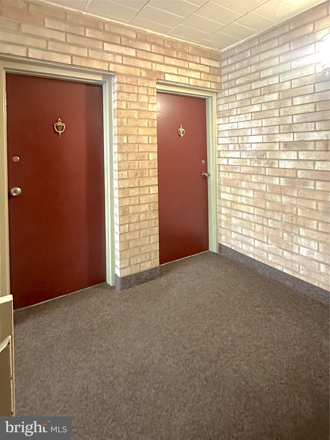 4211 AMERICANA DRIVE 102