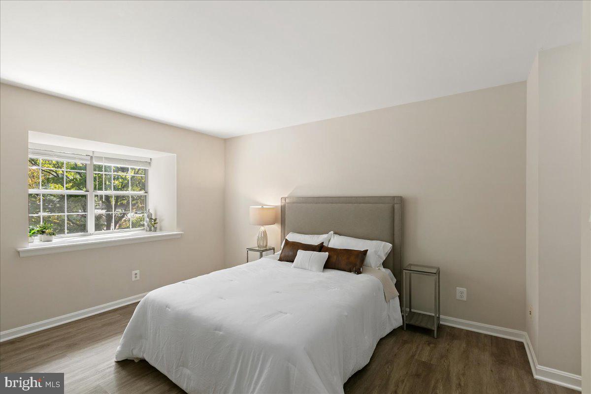 5924 COVE LANDING ROAD 301