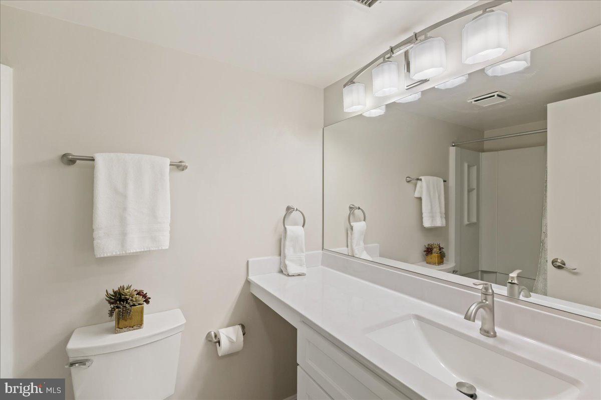 5924 COVE LANDING ROAD 301