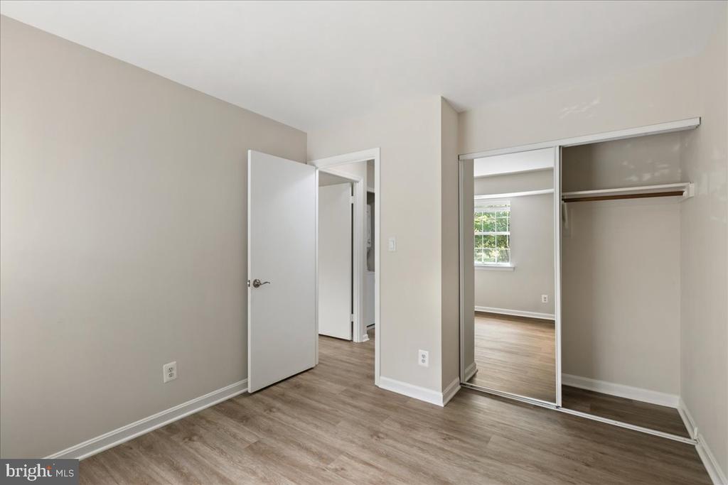 5924 COVE LANDING ROAD 301