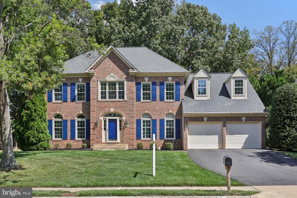 8719 CROSS CHASE CIRCLE