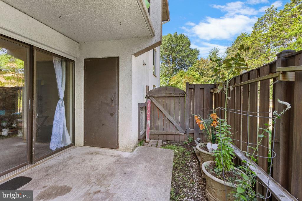 615 CENTER STREET T4