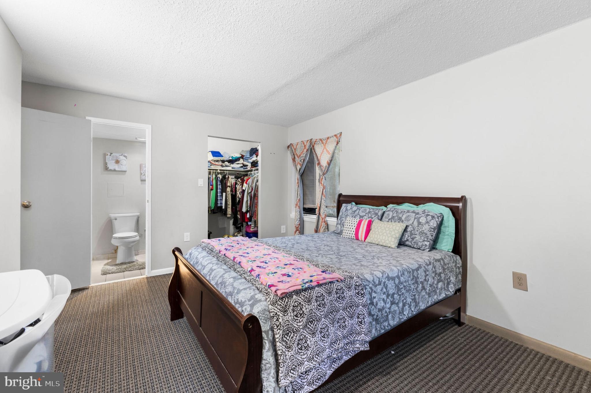 615 CENTER STREET T4