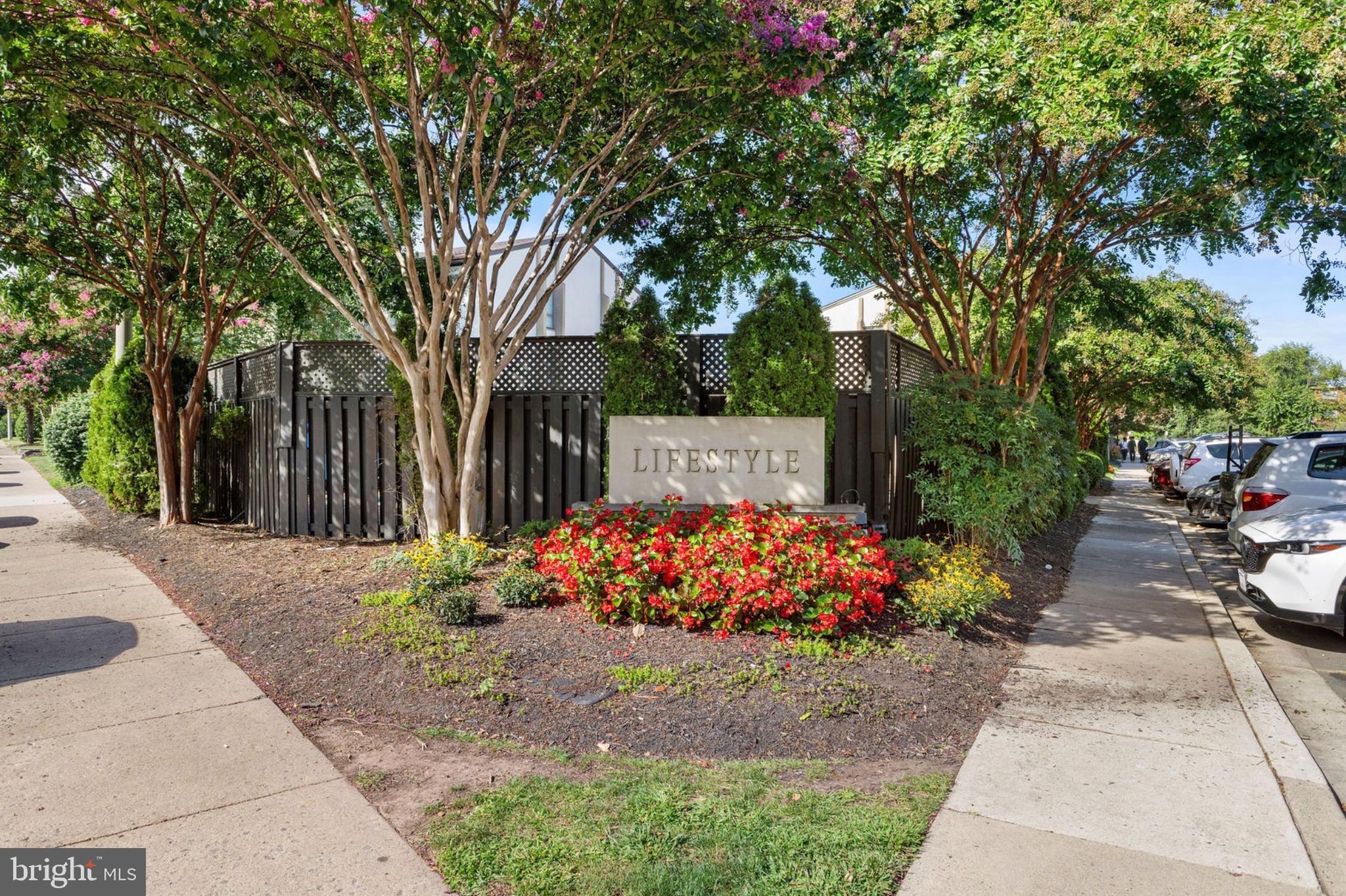 615 CENTER STREET T4