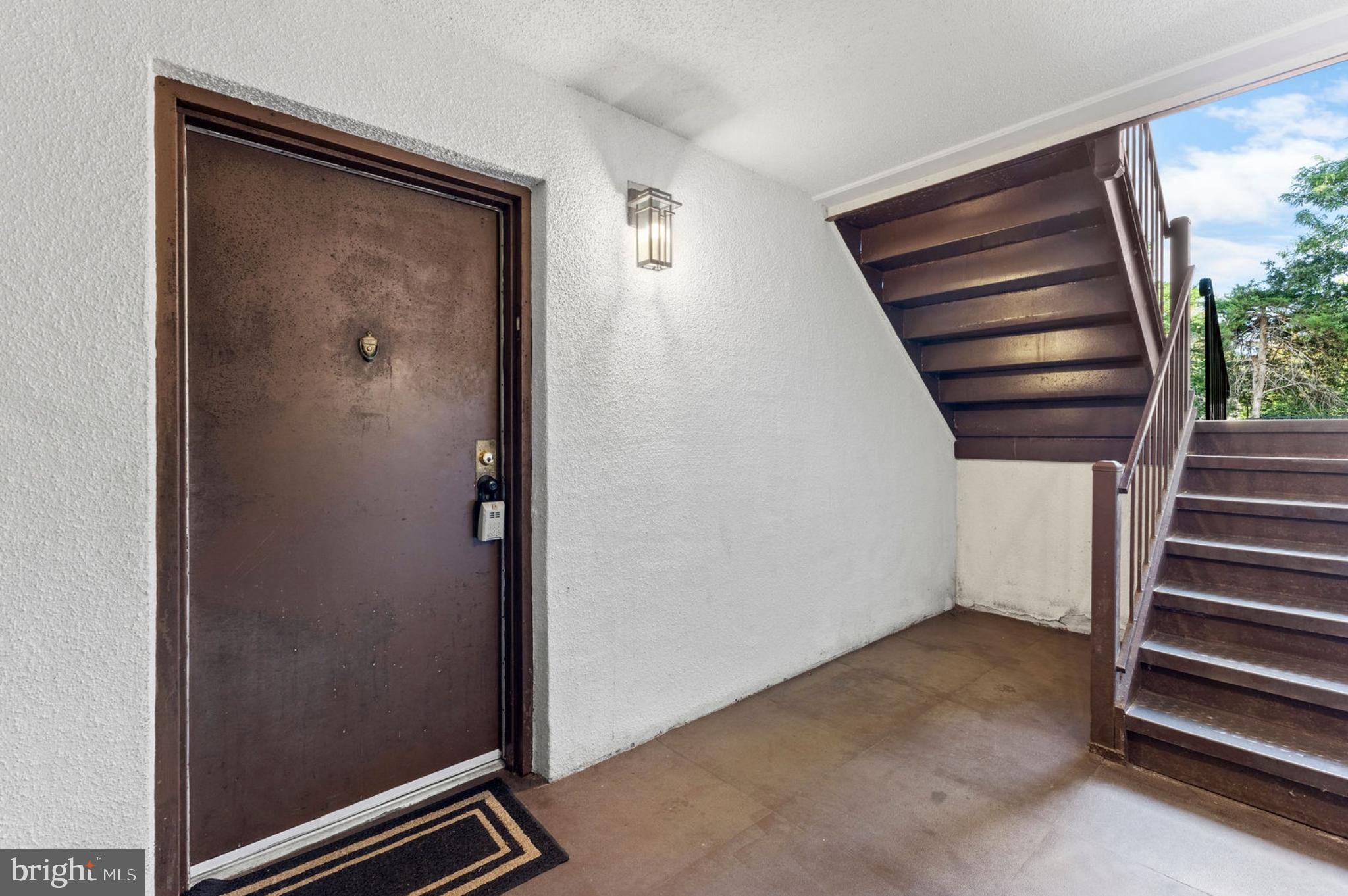 615 CENTER STREET T4