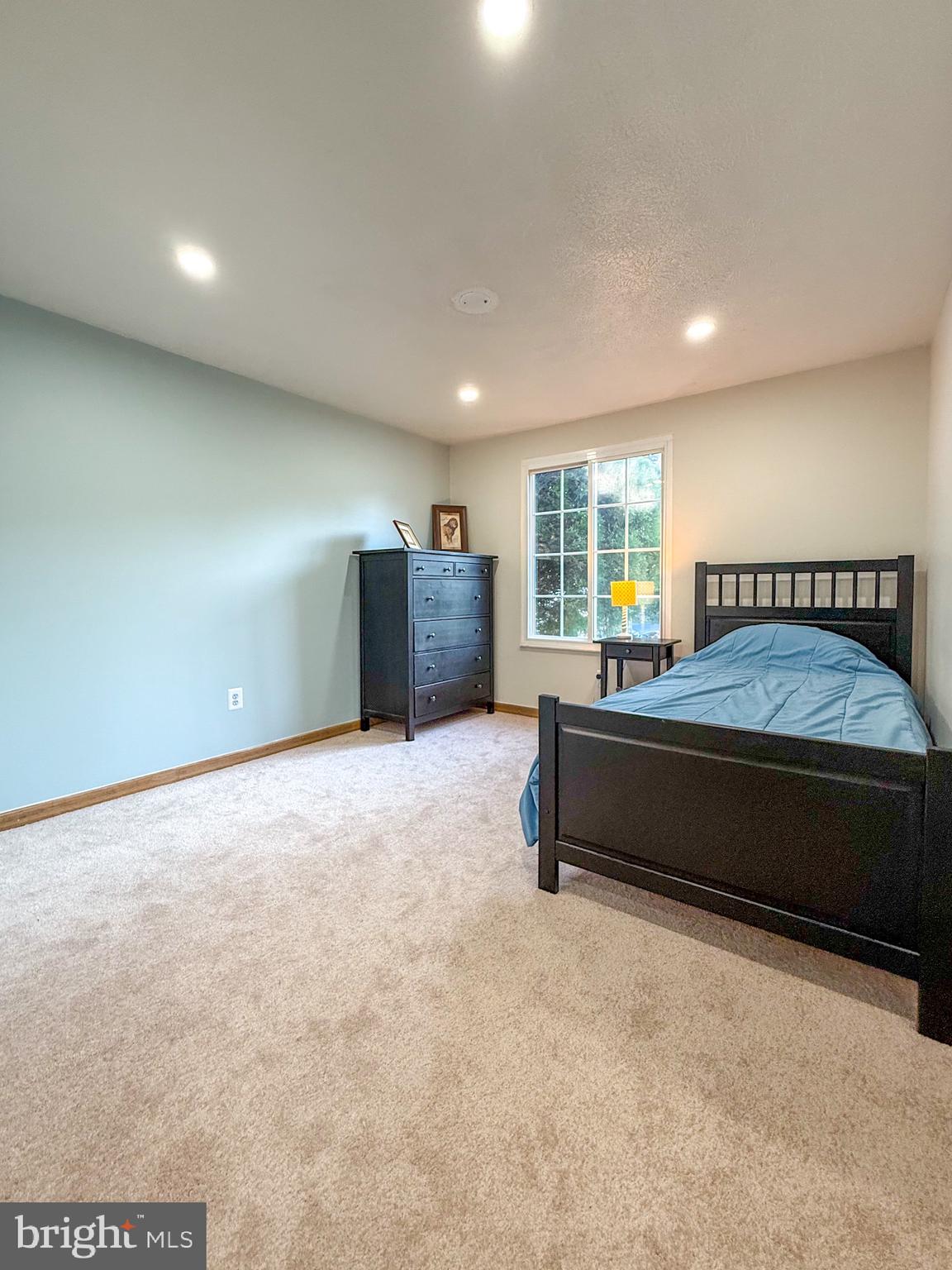 5703 OAK STAKE COURT