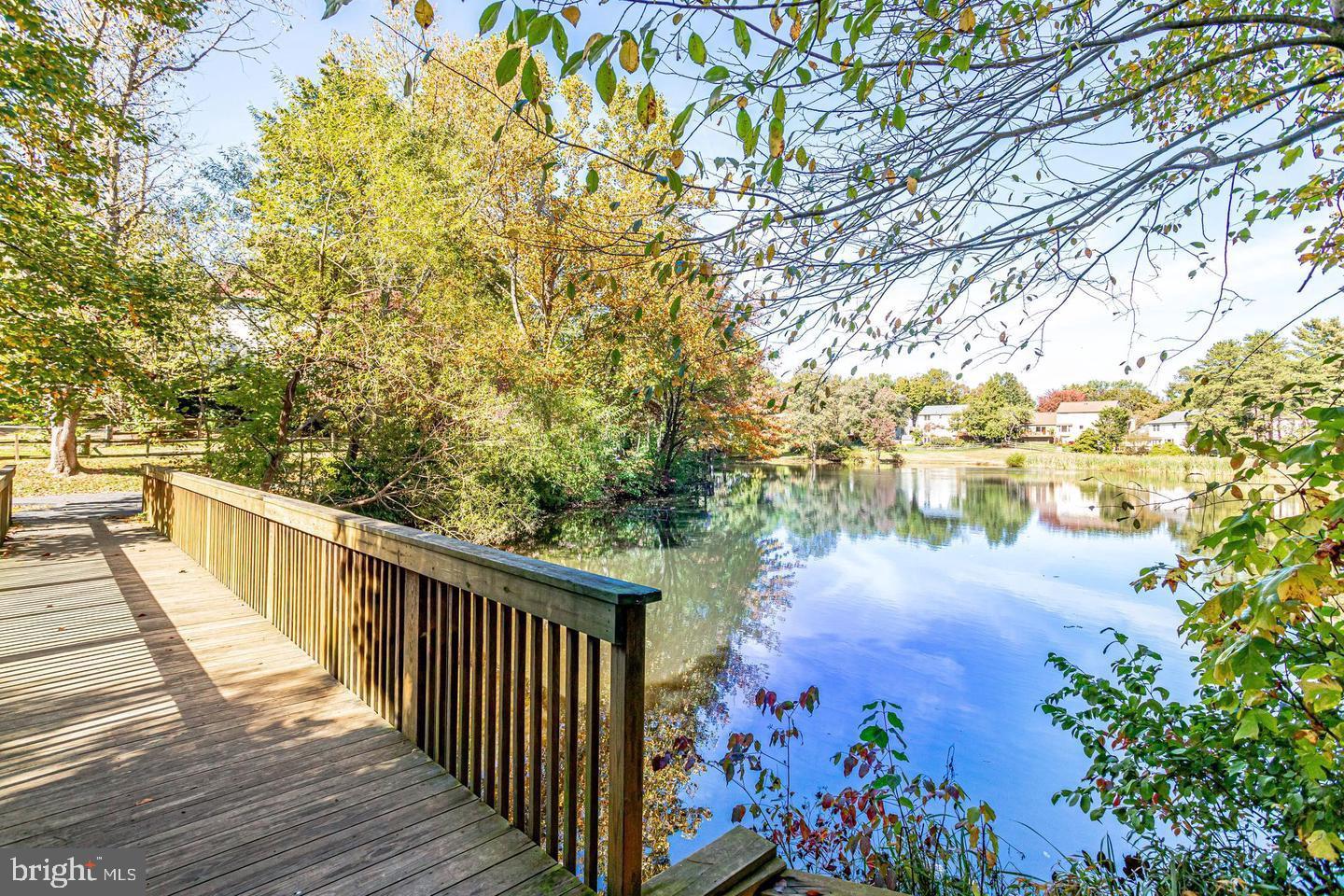 5703 OAK STAKE COURT