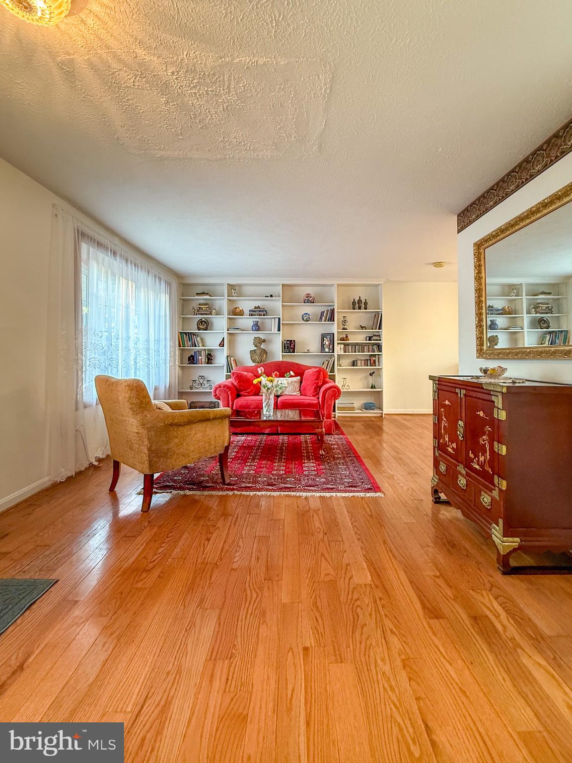 5703 OAK STAKE COURT