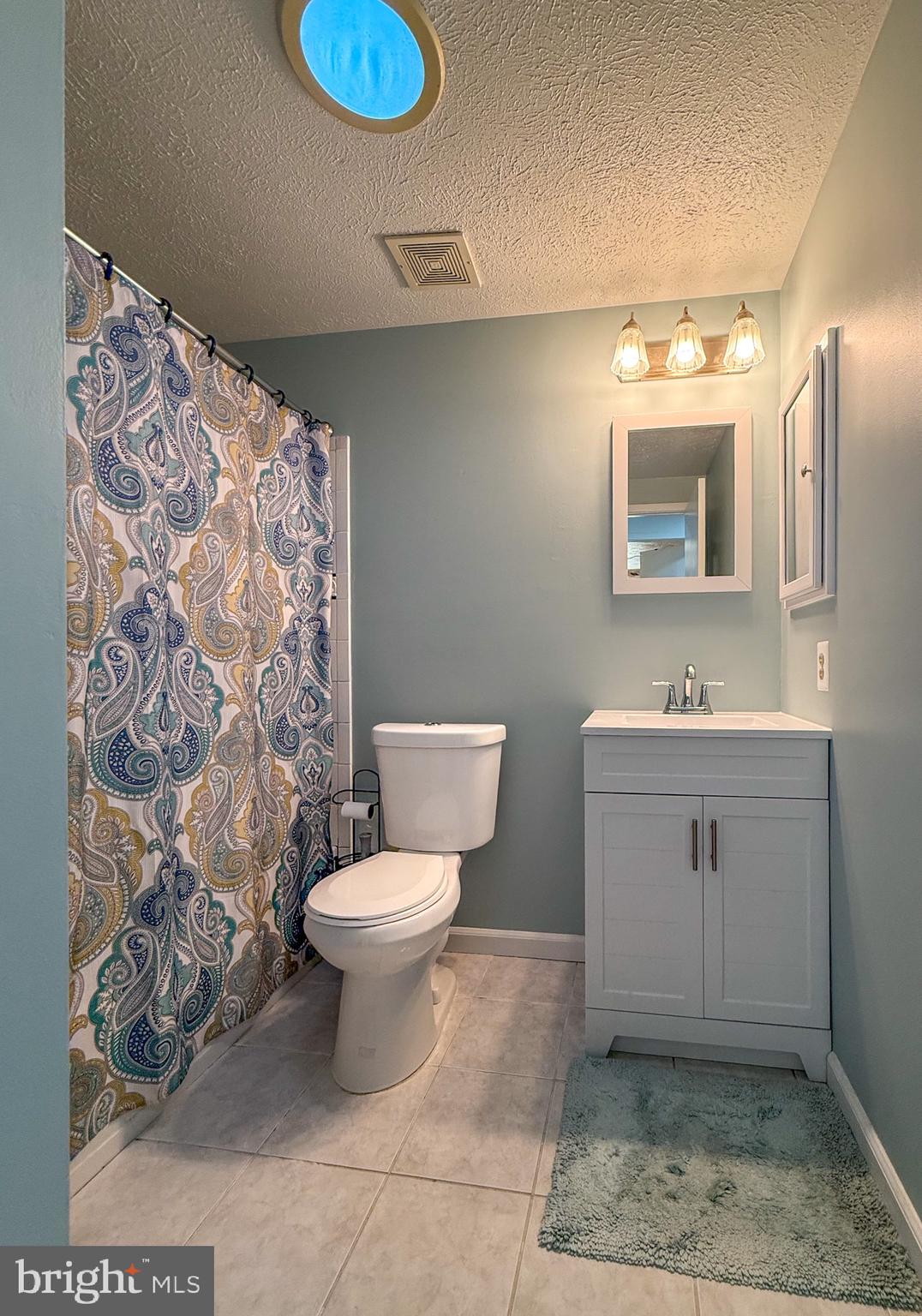 5703 OAK STAKE COURT