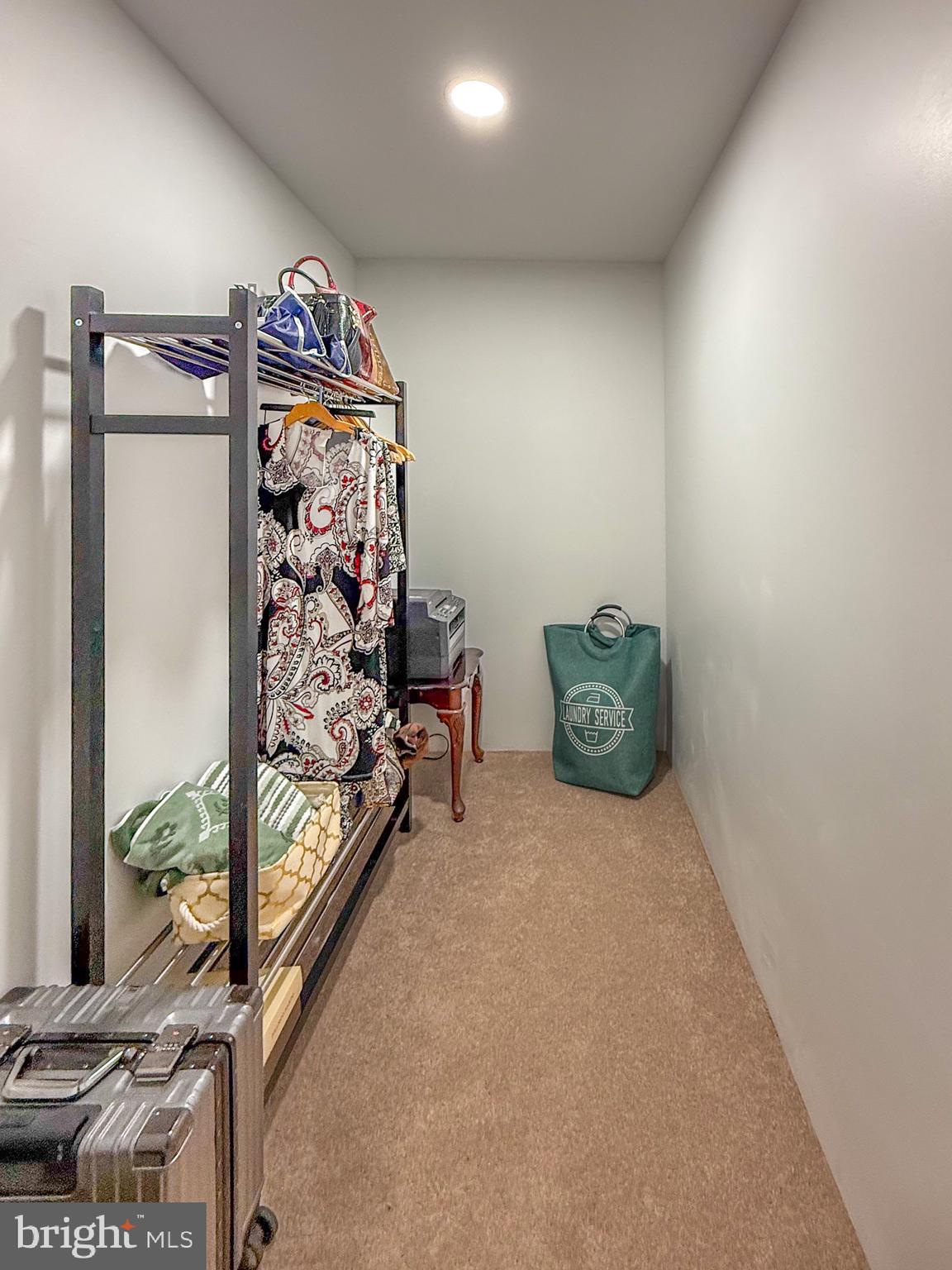 5703 OAK STAKE COURT