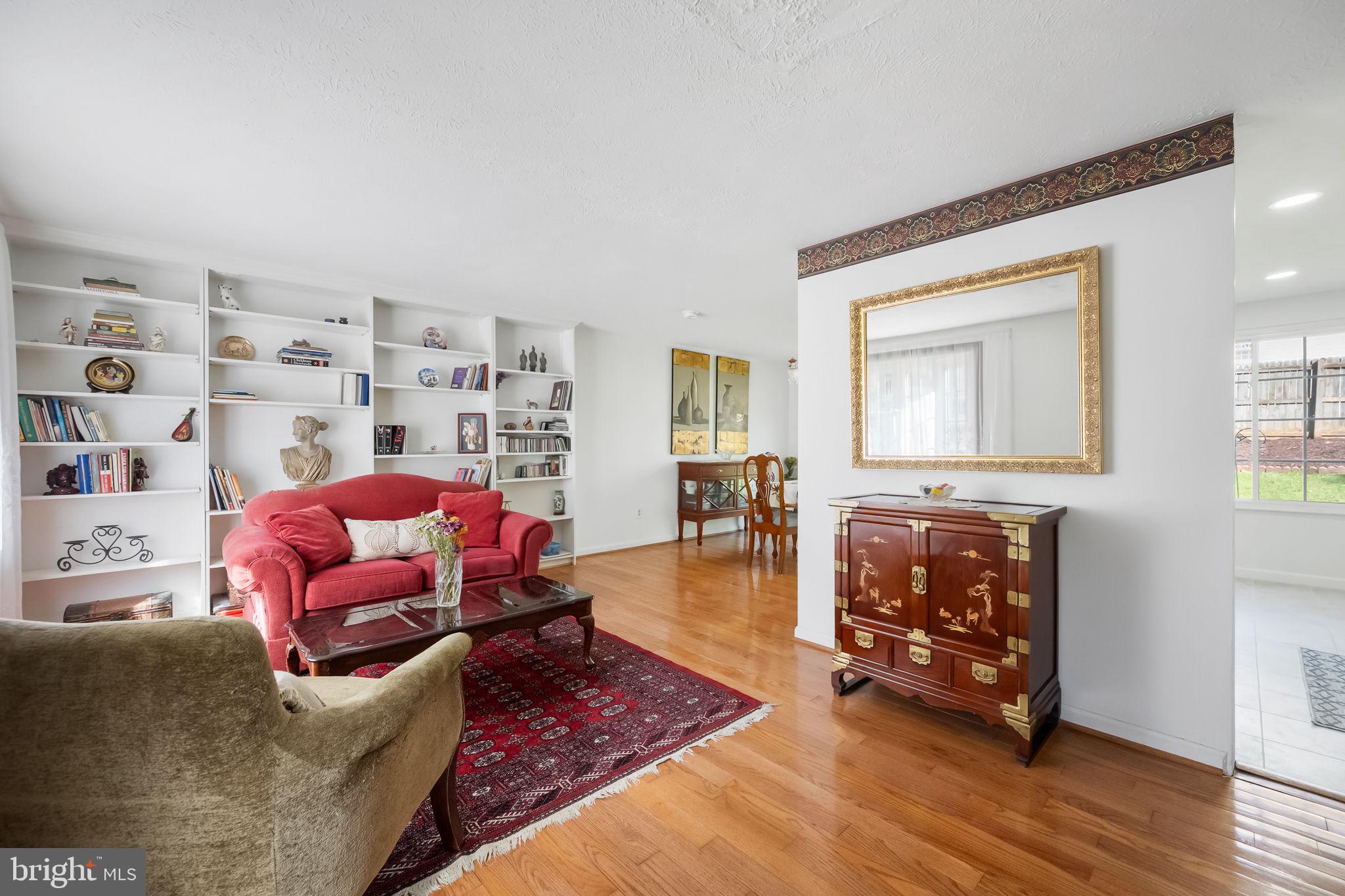 5703 OAK STAKE COURT