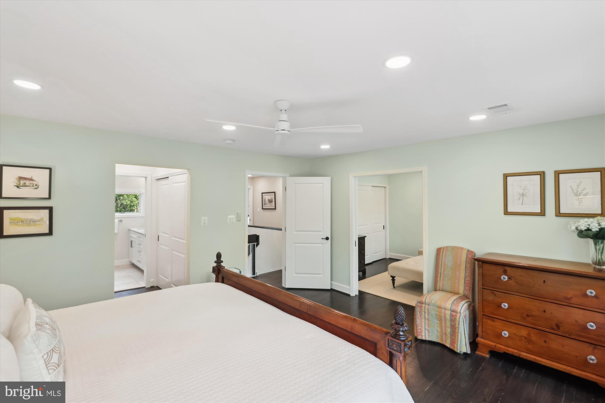 1626 WATERS EDGE LANE