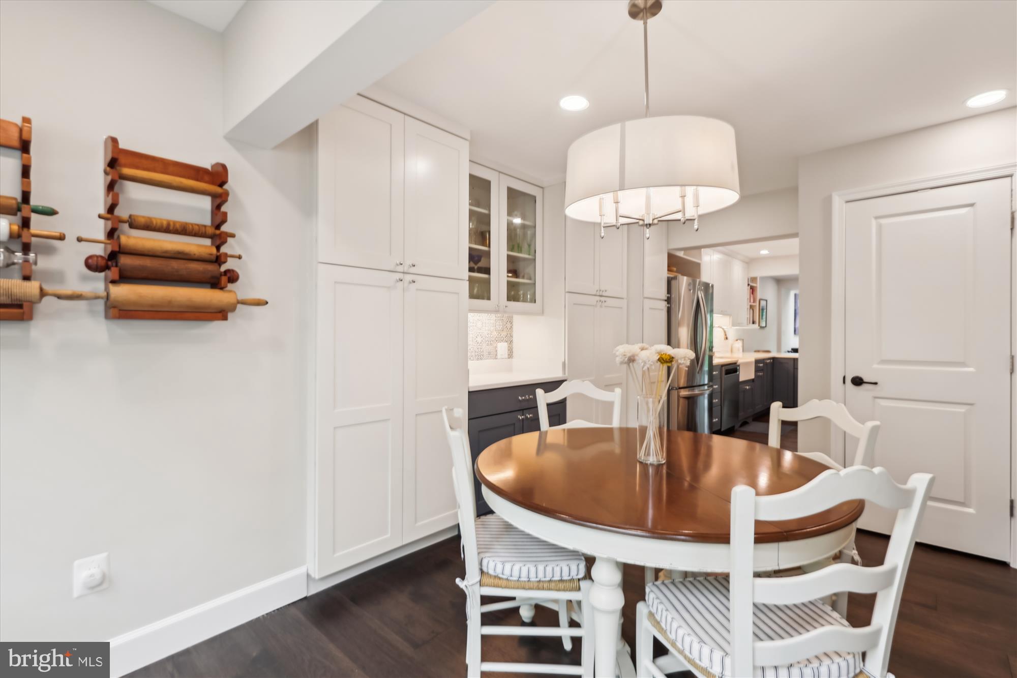 1626 WATERS EDGE LANE