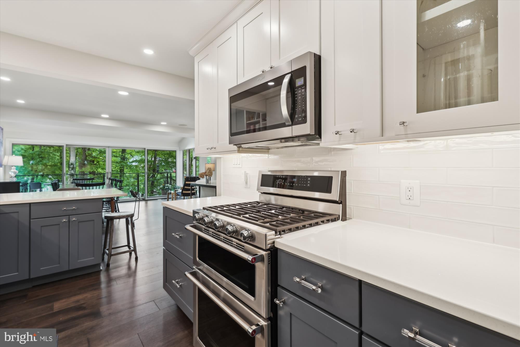 1626 WATERS EDGE LANE