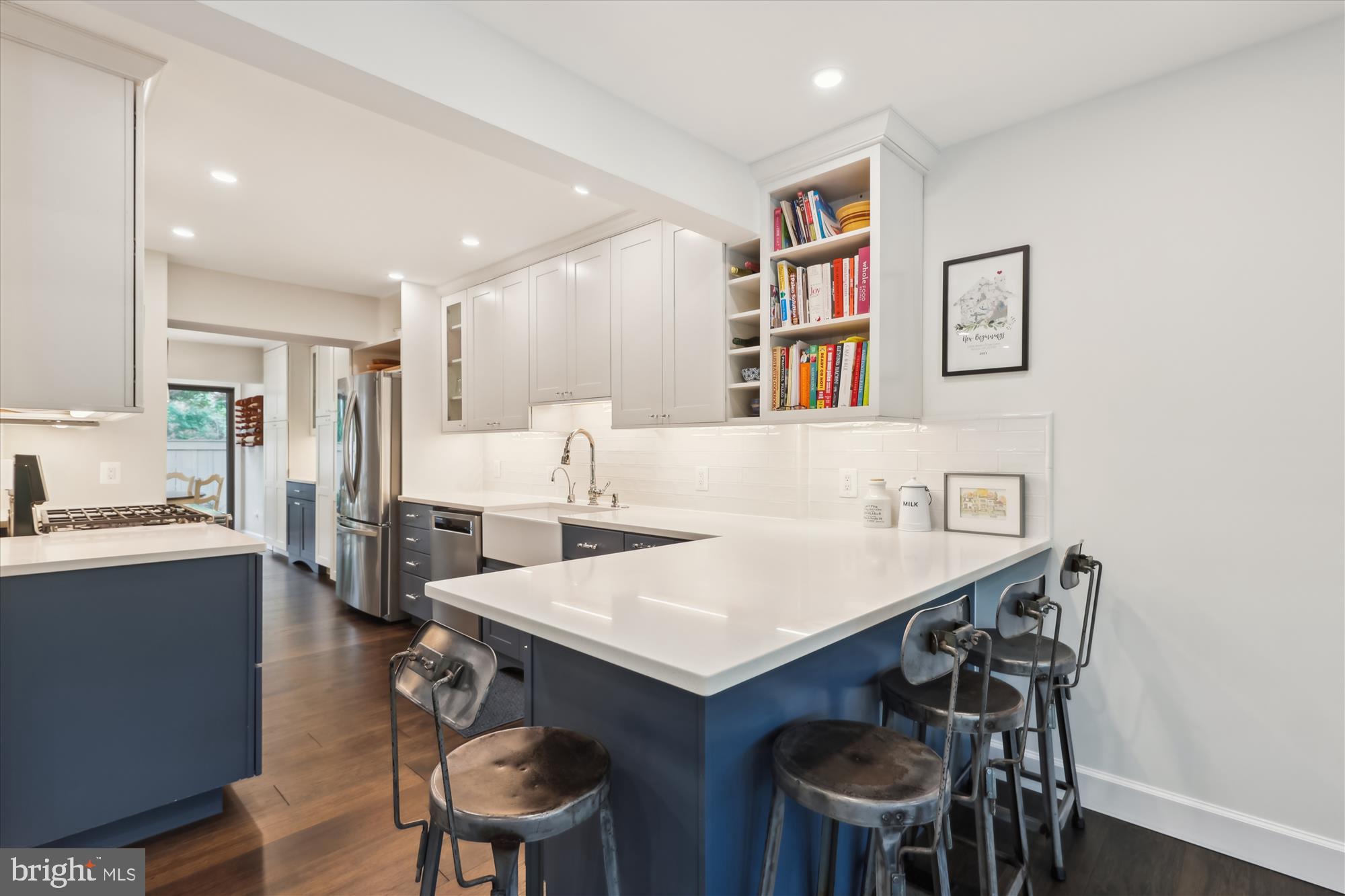 1626 WATERS EDGE LANE