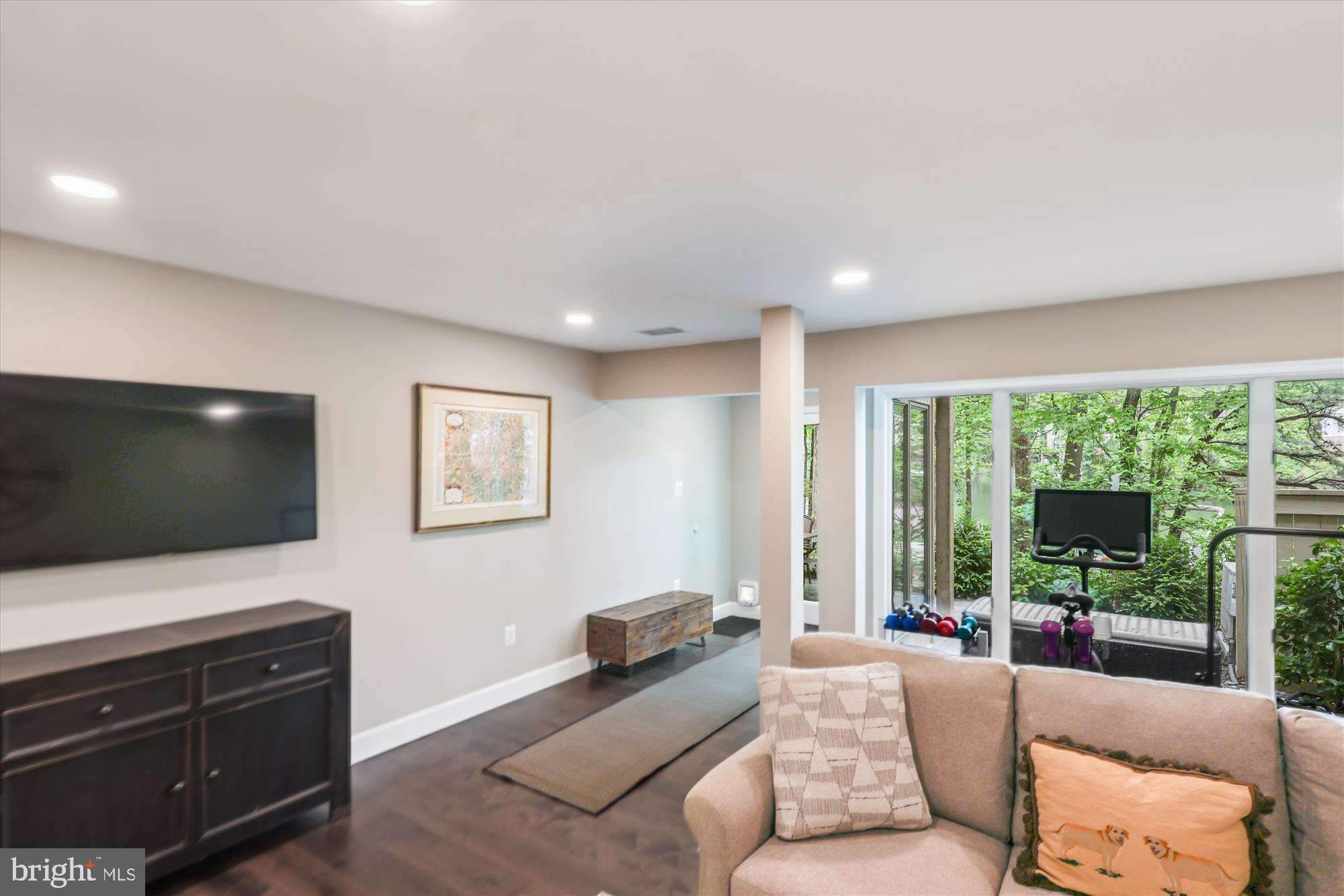 1626 WATERS EDGE LANE