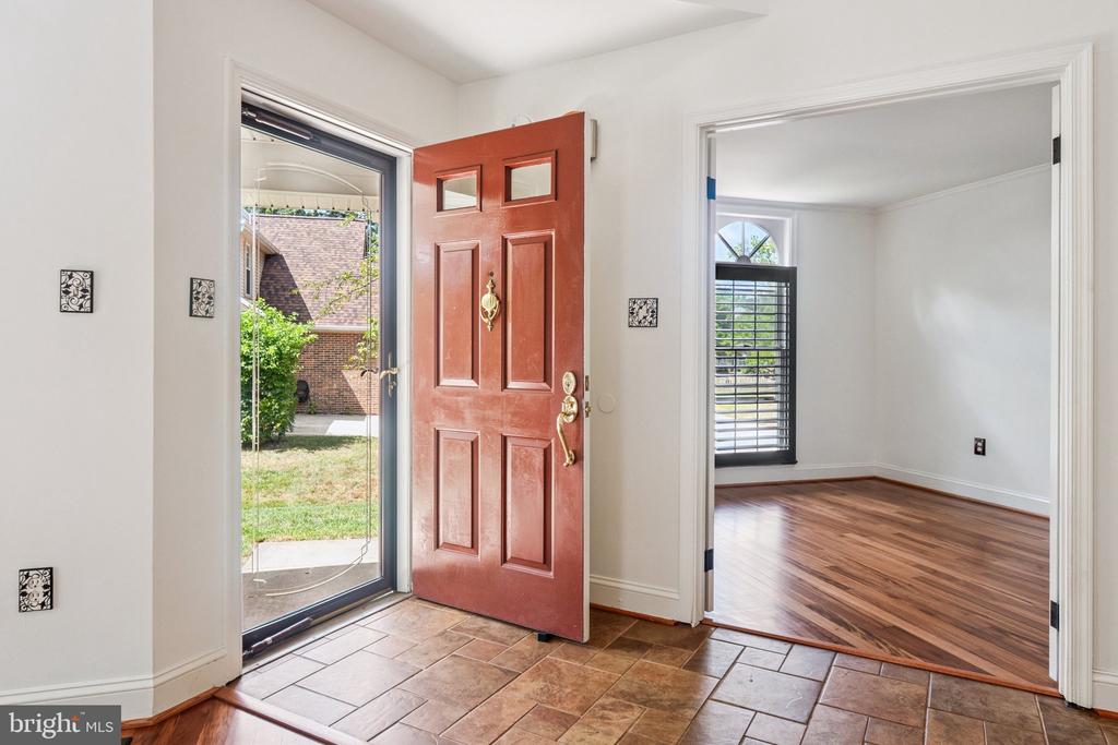 3220 KINROSS CIRCLE
