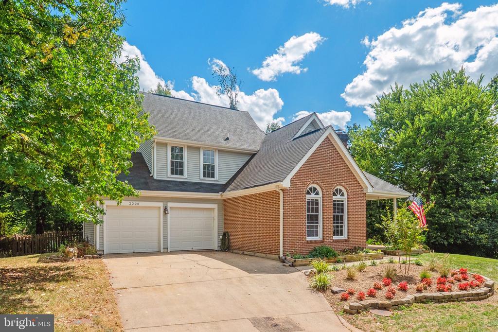 3220 KINROSS CIRCLE