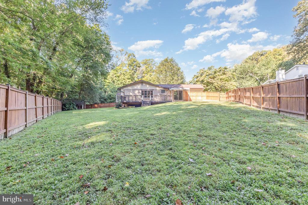 8411 DERBY COURT