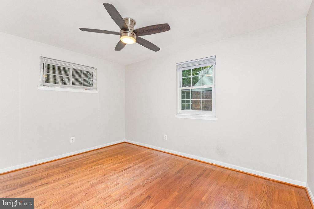 8411 DERBY COURT
