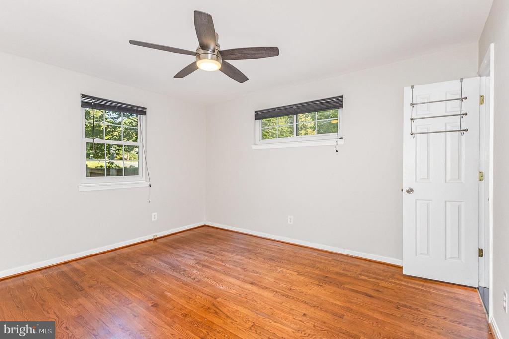 8411 DERBY COURT